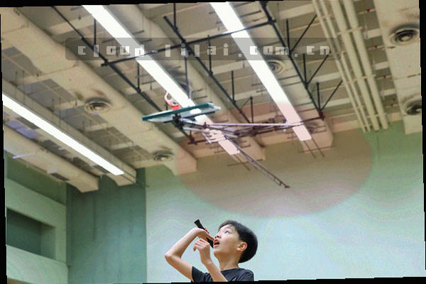 问号与足球结合生成的帮助中心主题图形